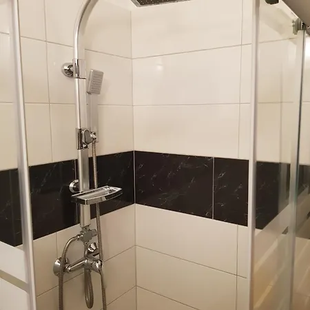 Apartment Hama Komunela Mit Garten Und Stellplatz Umag
