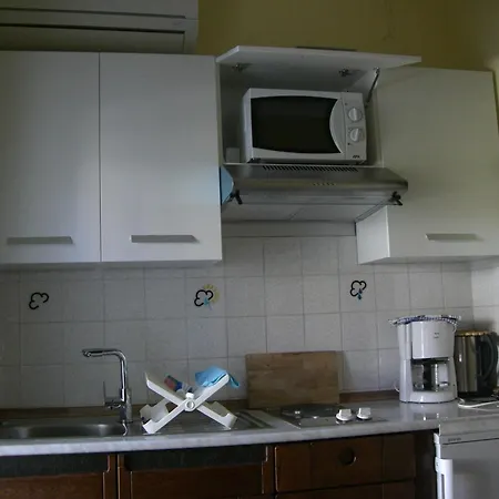 Apartment Hama Komunela Mit Garten Und Stellplatz *