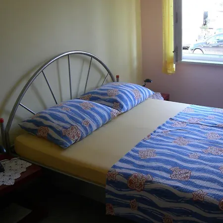 Hama Komunela Mit Garten Und Stellplatz Apartment *